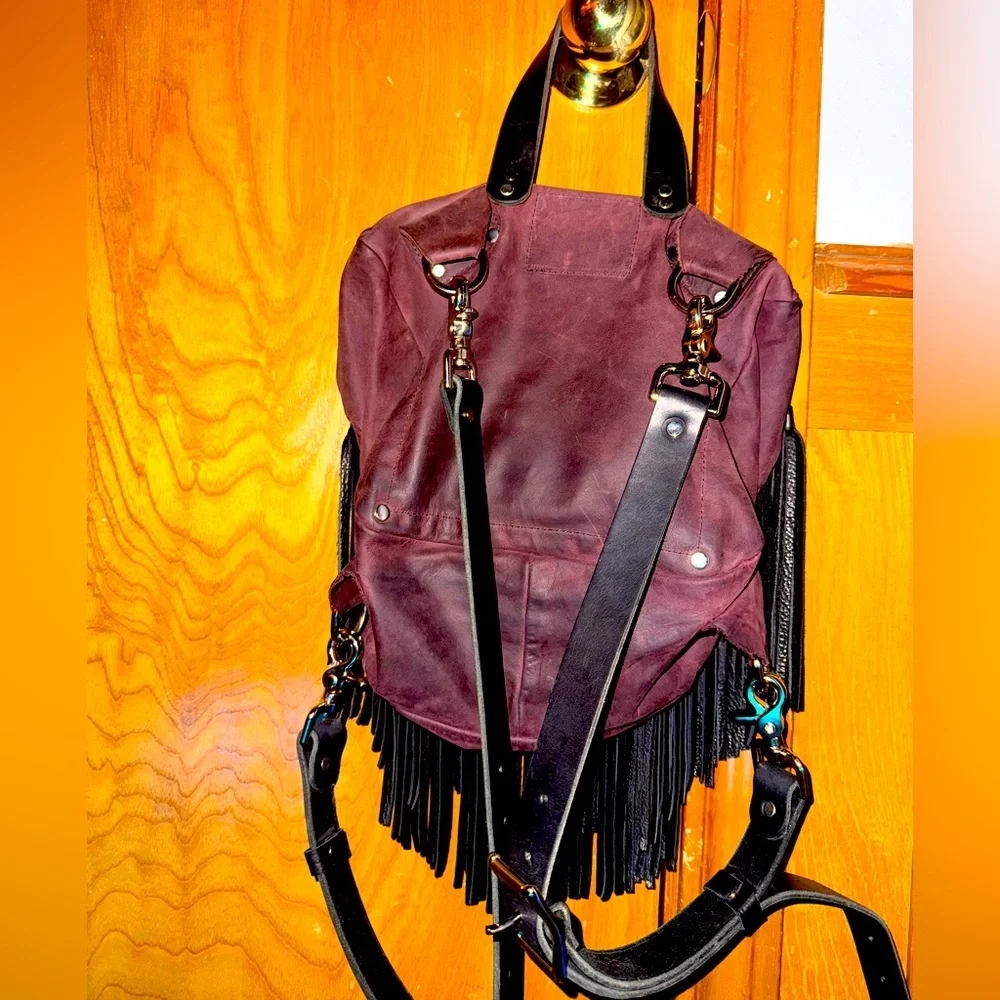 Birdtrouble 100% leather Mini Melissa purple&black pebbled bison fringe backpack - Picture 8 of 12